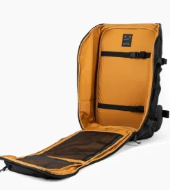 Roark Accomplice Mule 45L Bag Black Best