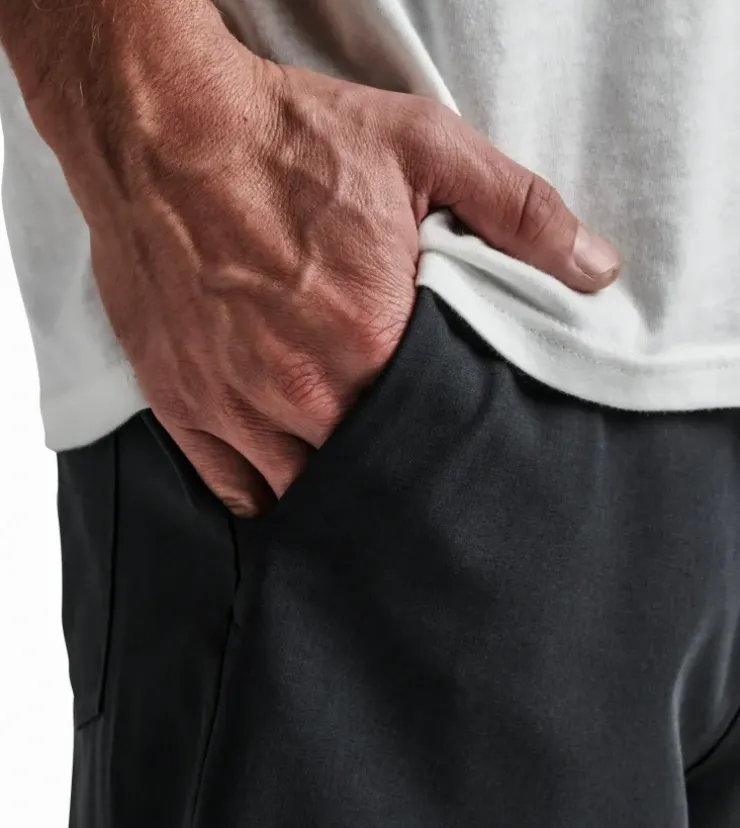 Roark Hybro Hybrid Shorts 17" Black Sale