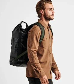 Roark Missing Link 28L Wet/Dry Bag Black Online